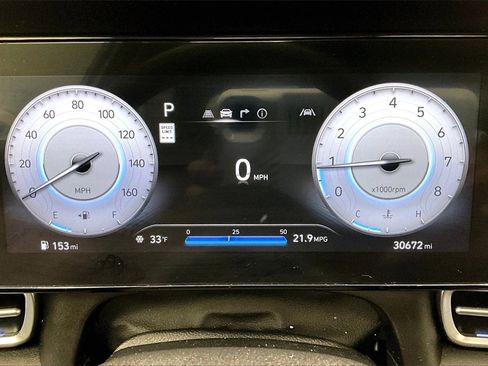 Used 2024 Hyundai Elantra SEL image 21