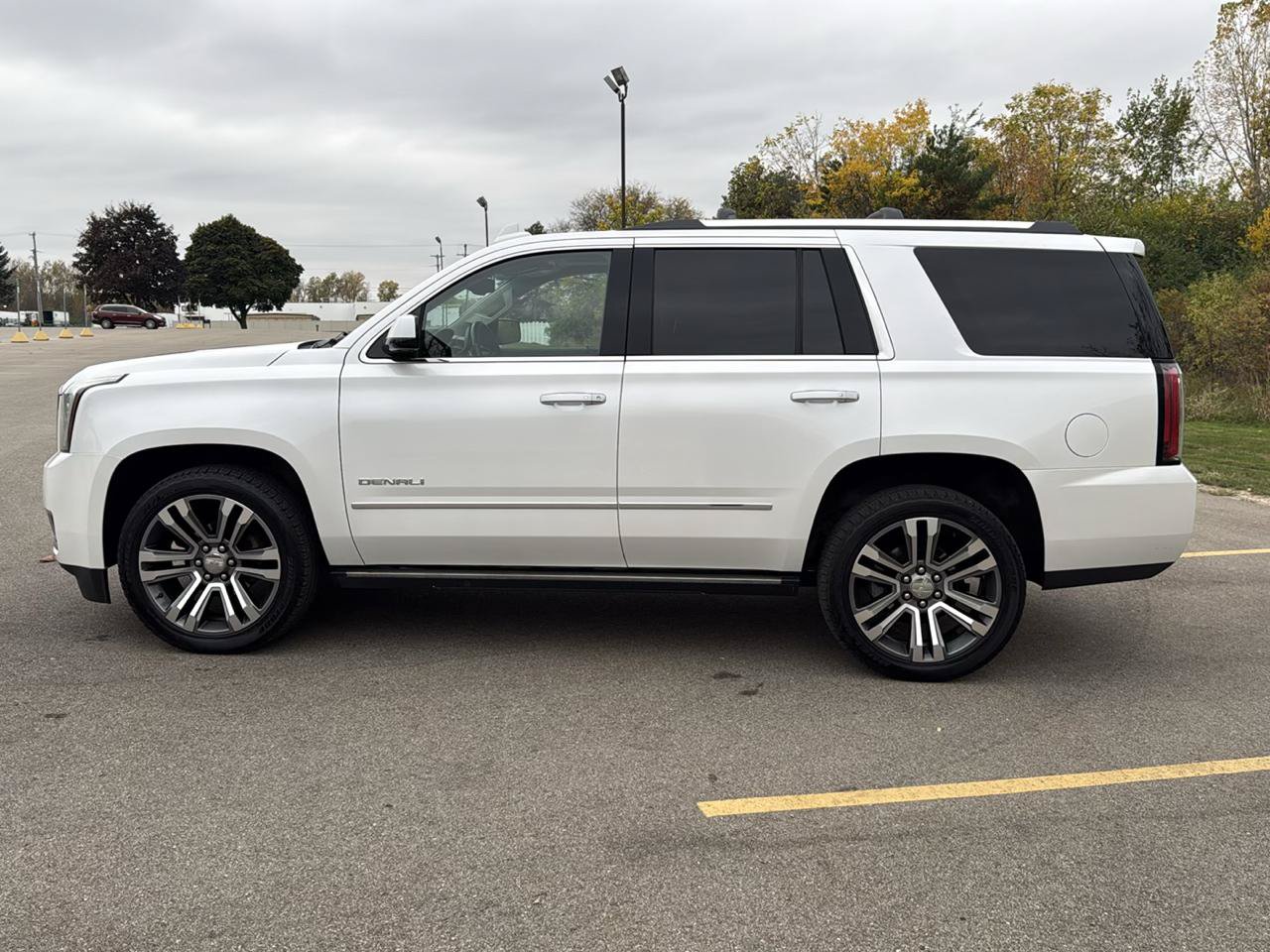 Used 2019 GMC Yukon Denali w/ Denali Ultimate Package AWD/4WD image 8