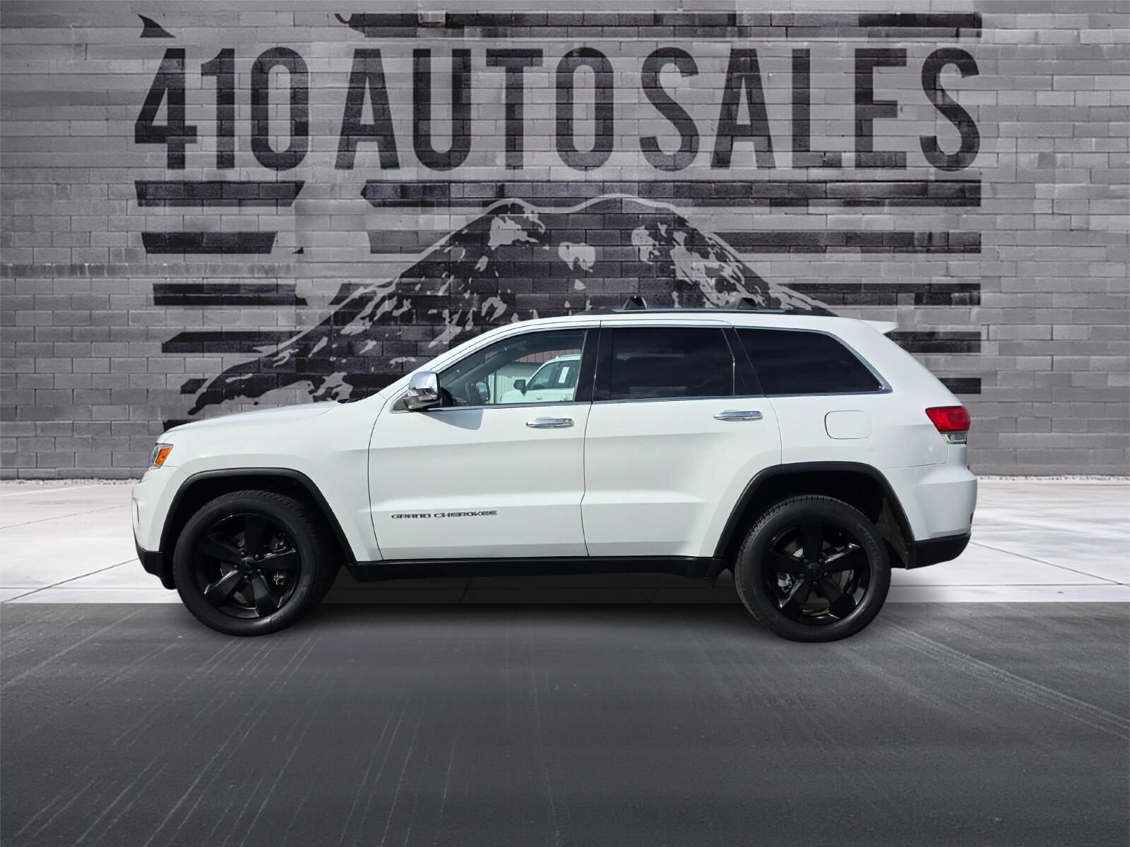 Used 2014 Jeep Grand Cherokee Limited w/ Trailer Tow Group IV AWD/4WD image 7