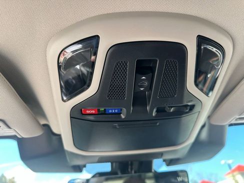 Used 2025 Subaru Outback Touring XT image 25