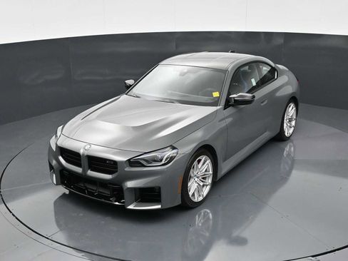Used 2025 BMW M2 w/ Lighting Package image 18