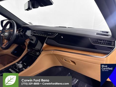 Used 2023 Jeep Grand Cherokee Summit AWD/4WD image 35