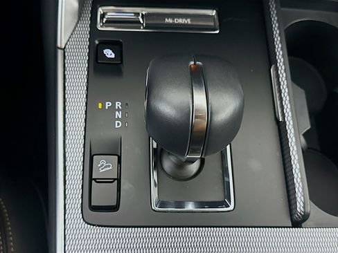 Used 2024 MAZDA CX-90 Plug-In Hybrid w/ Preferred AWD/4WD image 25