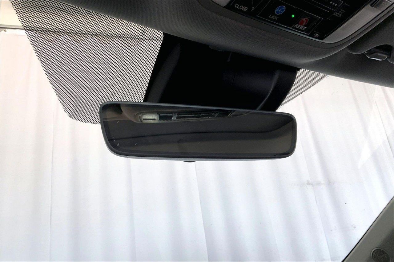 Used 2016 Acura MDX w/ Advance & Entertainment Pkg FWD image 16