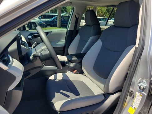 Used 2023 Toyota RAV4 XLE w/ Convenience Package FWD image 18