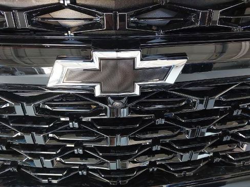 New 2026 Chevrolet Traverse RS w/ LPO, Floor Liner Package FWD image 31