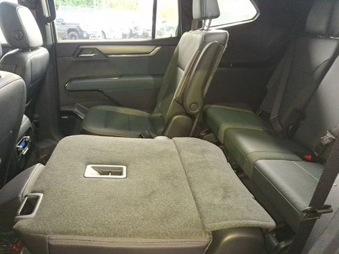 Used 2025 GMC Acadia AT4 w/ LPO, Floor Liner Package image 10