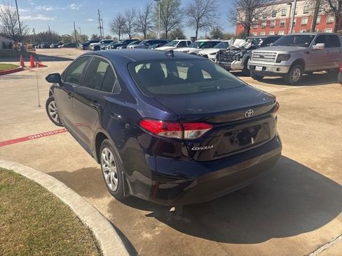 Used 2025 Toyota Corolla LE image 4