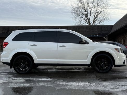 Used 2019 Dodge Journey SE image 6