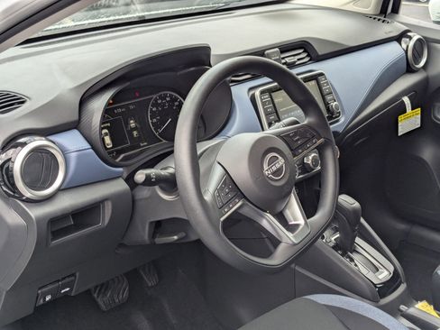 New 2025 Nissan Versa SV w/ Trunk Package image 3