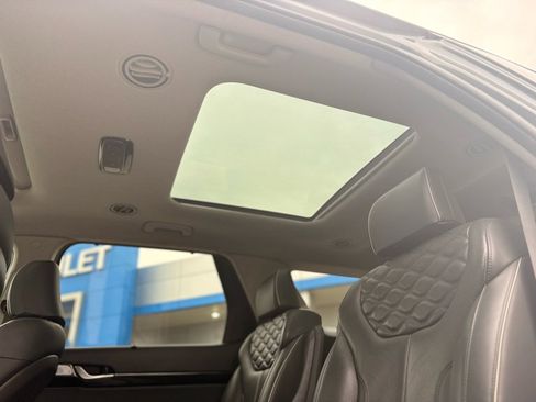 Used 2021 Hyundai Palisade Limited image 15