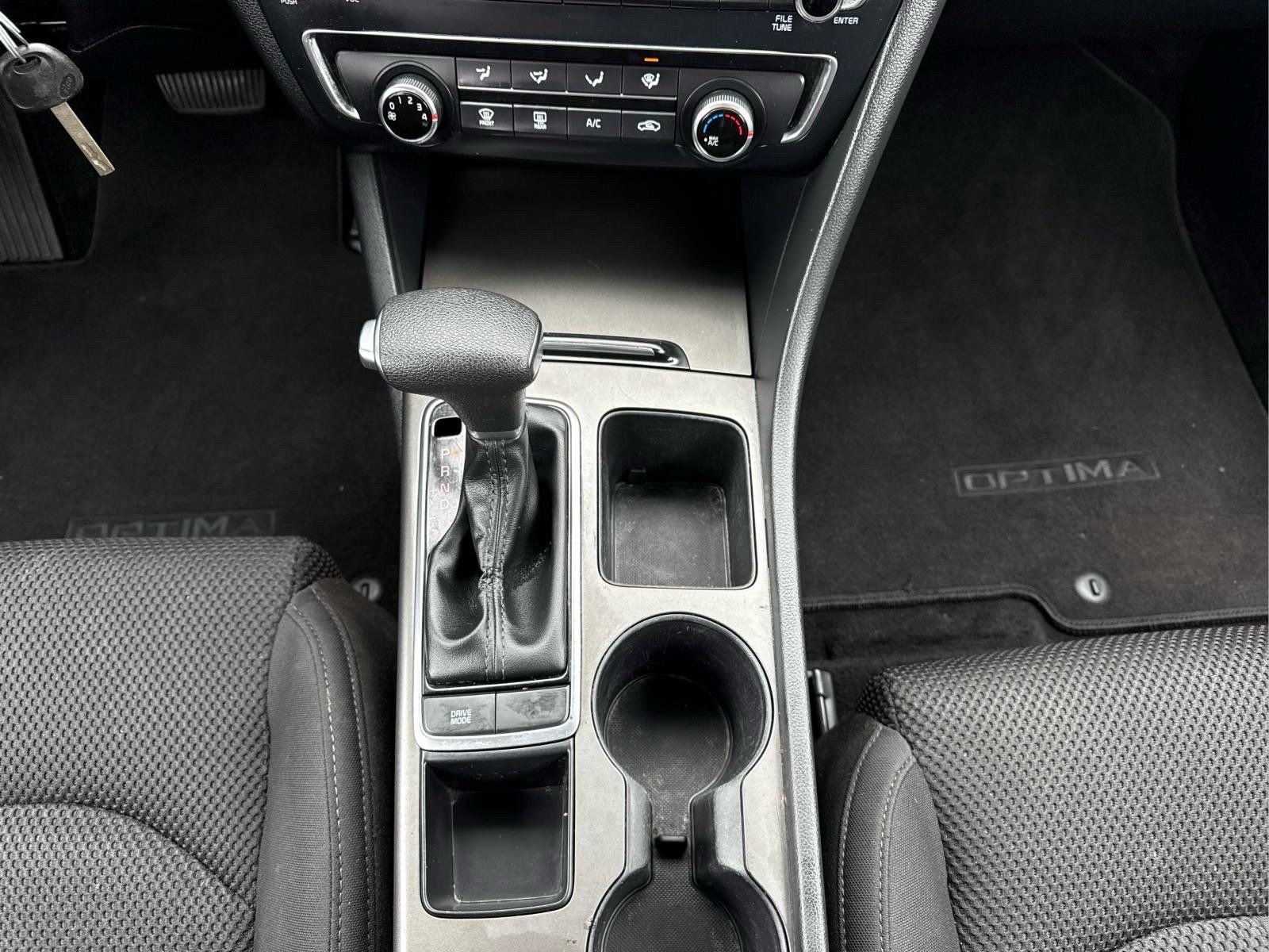 Used 2020 Kia Optima LX FWD image 23