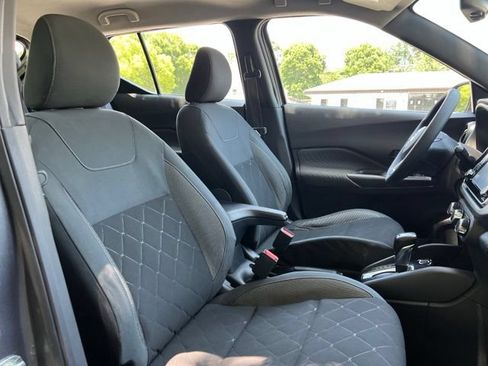 Used 2020 Nissan Kicks S w/ Interior Electronics Package FWD image 23