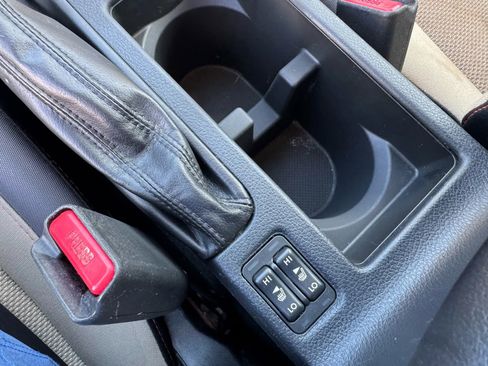 Used 2016 Subaru Crosstrek 2.0i Premium w/ Moonroof Package image 13