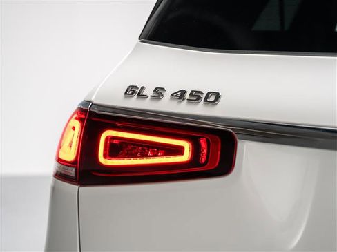Used 2022 Mercedes-Benz GLS 450 4MATIC image 34