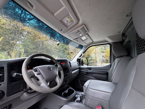 Used 2013 Nissan NV 2500 SV w/ Side Curtain Airbag Pkg image 12
