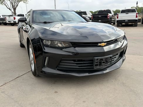 Used 2017 Chevrolet Camaro LT image 3