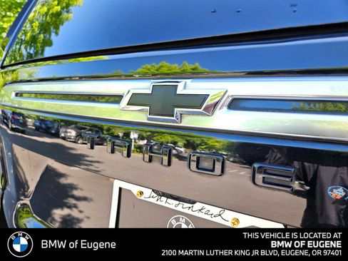 Used 2021 Chevrolet Tahoe High Country w/ Premium Package AWD/4WD image 16