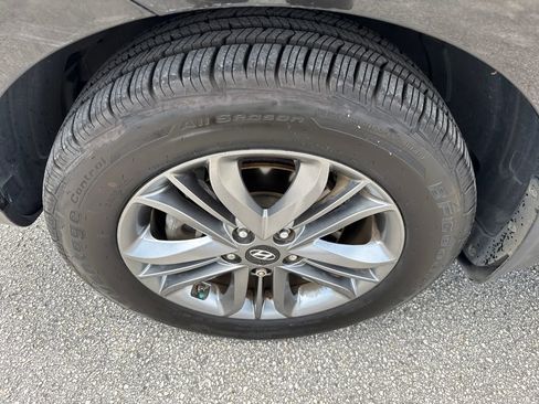 Used 2015 Hyundai Tucson GLS FWD image 11