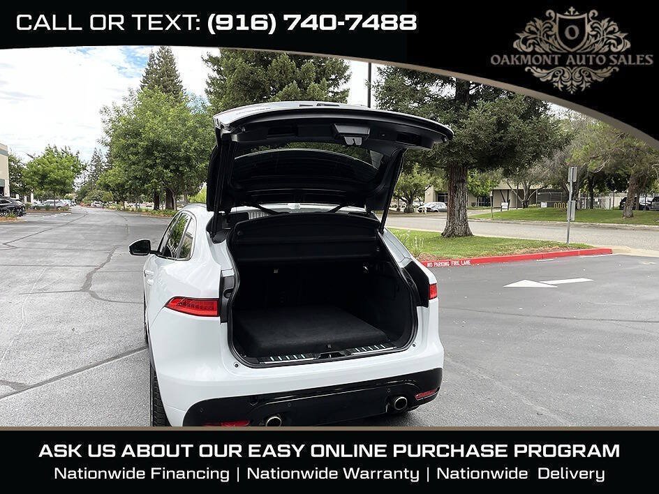 Used 2017 Jaguar F-PACE S AWD/4WD image 16