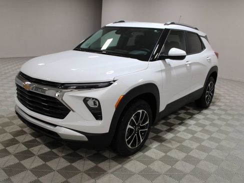 New 2026 Chevrolet TrailBlazer LT w/ Convenience Package image 7