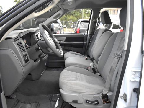 Used 2007 Dodge Ram 1500 Truck SLT image 12