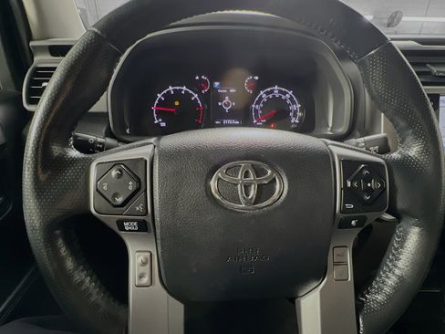 Used 2023 Toyota 4Runner SR5 Premium image 18
