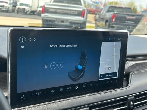 Used 2024 Lincoln Corsair Grand Touring w/ Rear Removable Package Tray image 39