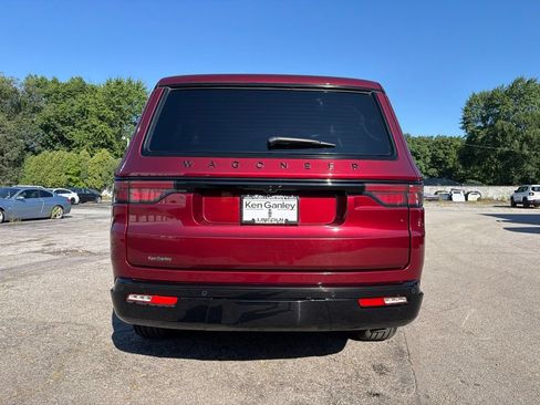 Used 2024 Jeep Wagoneer Series II AWD/4WD image 8