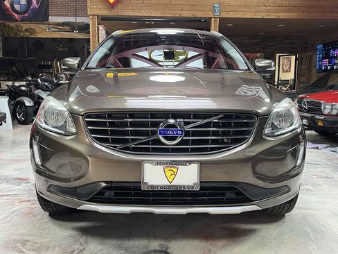 Used 2015 Volvo XC60 T5 w/ Proximity Package AWD/4WD image 3