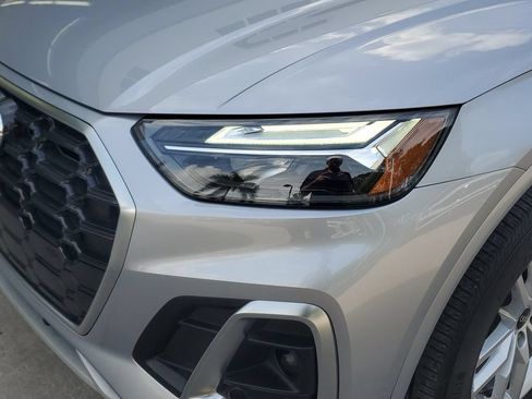 Certified 2023 Audi Q5 2.0T Premium w/ Convenience Package AWD/4WD image 11
