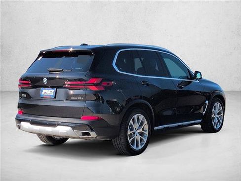 Used 2026 BMW X5 xDrive50e w/ Climate Comfort Package AWD/4WD image 5