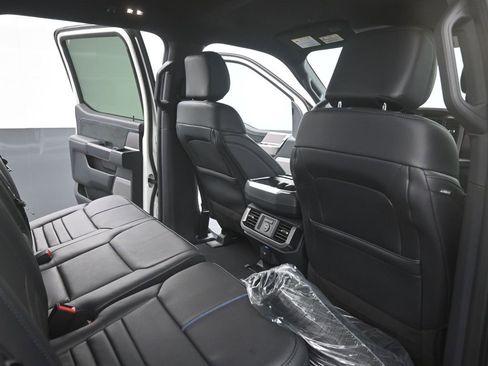 New 2025 Ford F150 Platinum w/ FX4 Off-Road Package image 14