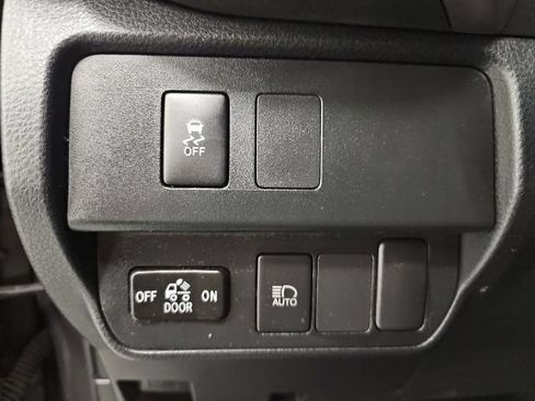 Certified 2023 Toyota Tacoma SR5 w/ SX Package AWD/4WD image 18