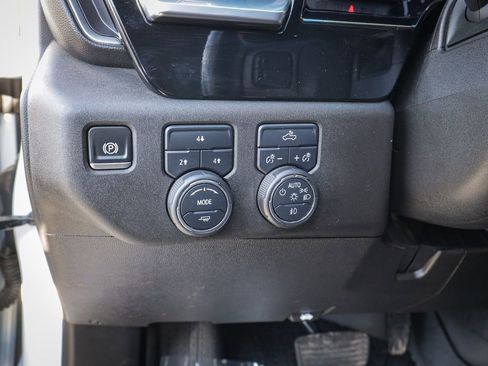Used 2025 Chevrolet Silverado 3500 LT AWD/4WD image 21