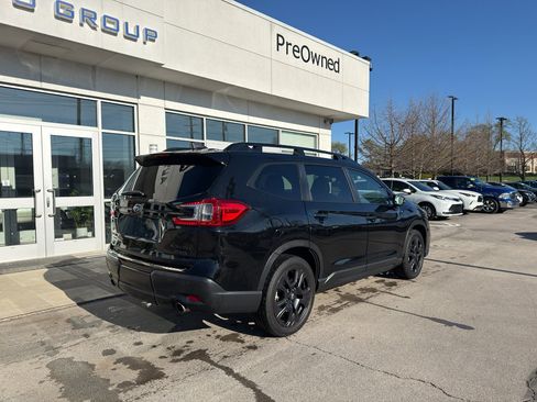 Used 2023 Subaru Ascent Onyx Edition image 3