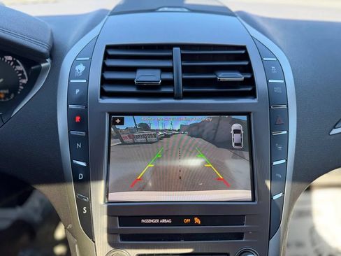 Used 2019 Lincoln MKZ Reserve FWD image 56