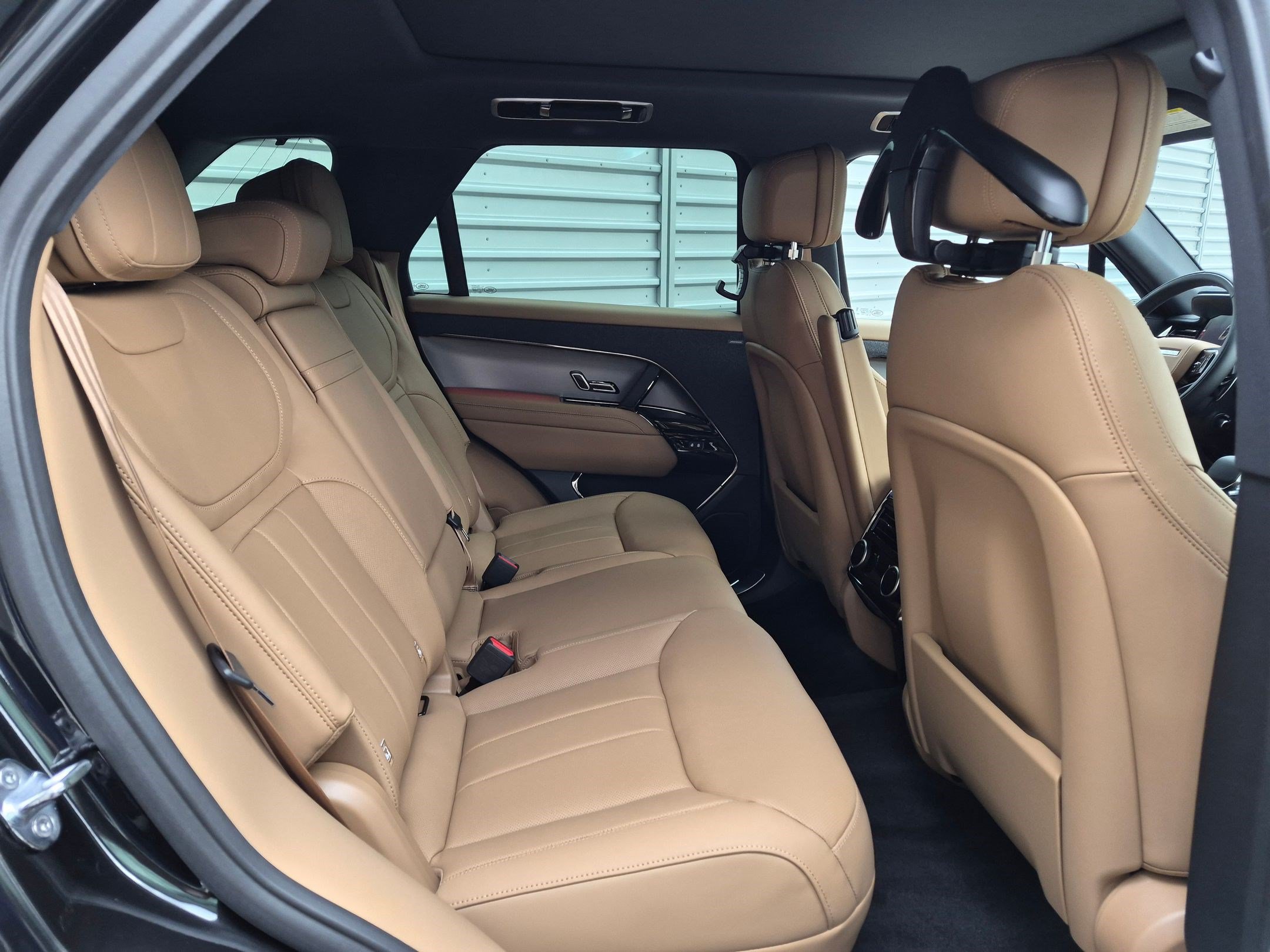 New 2027 Land Rover Range Rover Sport SE AWD/4WD image 28