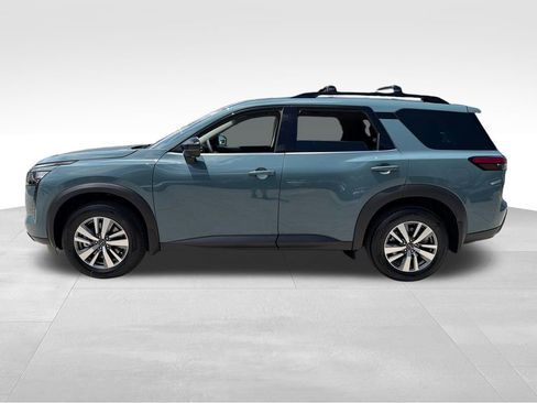 New 2026 Nissan Pathfinder SL FWD image 4