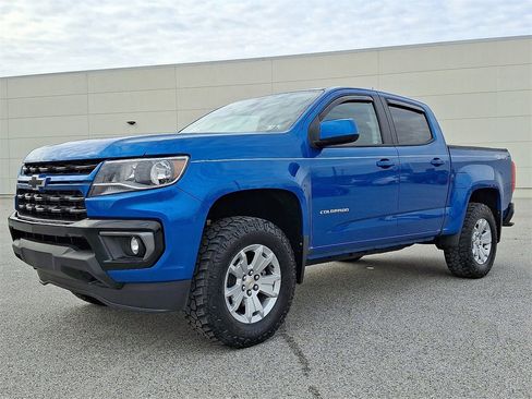 Used 2022 Chevrolet Colorado LT w/ LT Convenience Package image 6