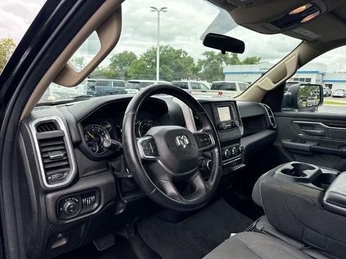 Used 2019 RAM 1500 Big Horn AWD/4WD image 10