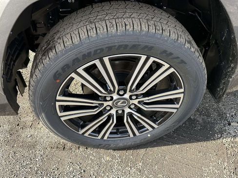 New 2026 Lexus LX 600 4WD w/ Luxury Package image 7