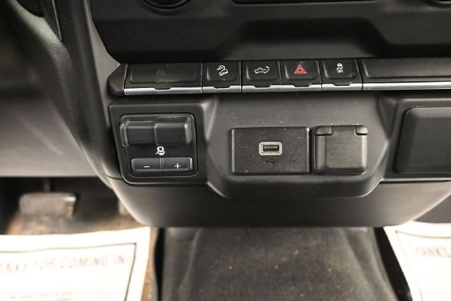 Used 2019 Chevrolet Silverado 1500 Custom Trail Boss w/ Custom Convenience Package AWD/4WD image 15