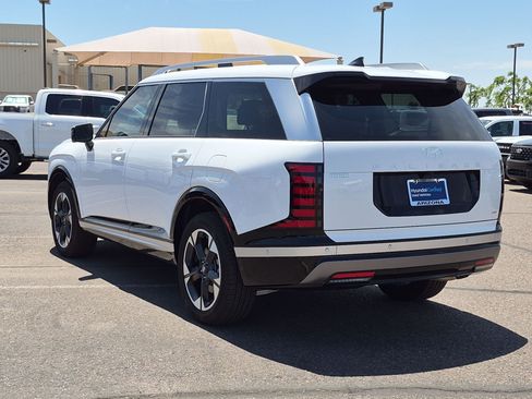 Certified 2026 Hyundai Palisade Limited AWD/4WD image 8