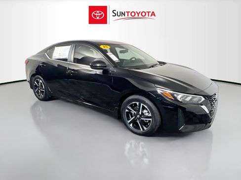 Used 2025 Nissan Sentra SV w/ All-Weather Package FWD image 1