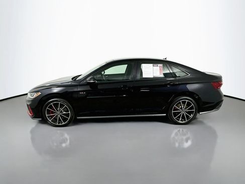 Used 2025 Volkswagen Jetta GLI Autobahn FWD image 5