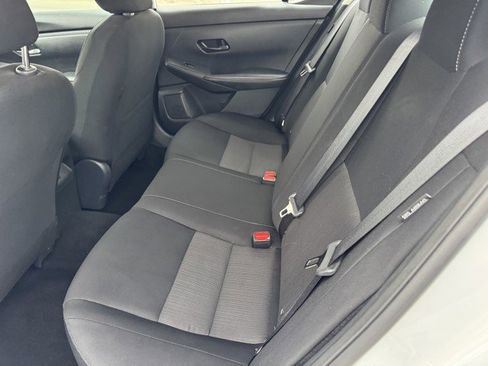 Used 2024 Nissan Sentra SV image 9