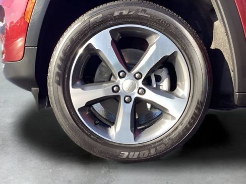 Used 2023 Jeep Grand Cherokee 4WD 4xe image 39