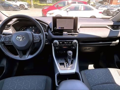 Used 2025 Toyota RAV4 XLE w/ Convenience Package FWD image 16