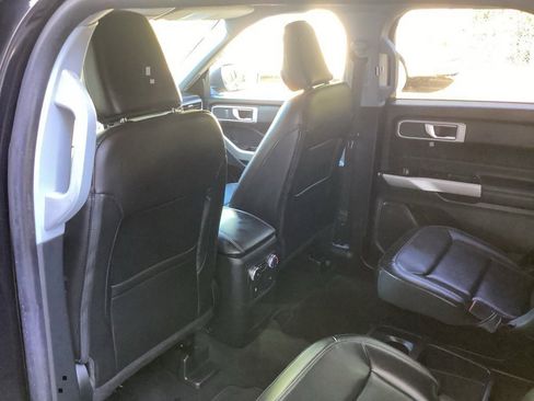 Used 2021 Ford Explorer XLT w/ Equipment Group 202A image 40